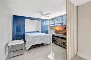 9720 S Hollybrook Lake Dr, Pembroke Pines, FL 33025 - Photo 9