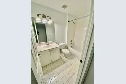 8720  Cypress Walk Ct, Unit #8720, Tamarac, FL 33321 - Photo 27