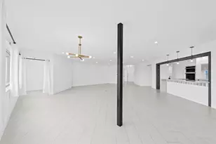 877 NE 195th St, Miami, FL 33179 - Photo 19