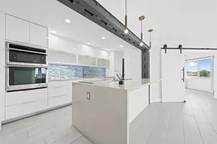 877 NE 195th St, Miami, FL 33179 - Photo 3