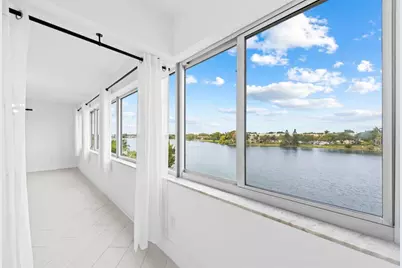 877 NE 195th St, Unit #422, Miami, FL 33179 - Photo 5