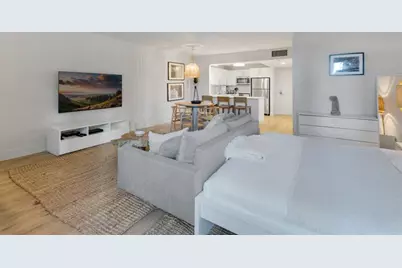 2301  Collins Ave, Unit #323, Miami Beach, FL 33139 - Photo 9