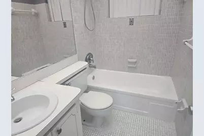 1320 NW 43rd Ter, Lauderhill, FL 33313 - Photo 13