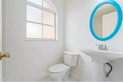 8520 NW 139th Ter, Unit #1602, Miami Lakes, FL 33016 - Photo 17