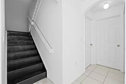 8520 NW 139th Ter, Unit #1602, Miami Lakes, FL 33016 - Photo 27