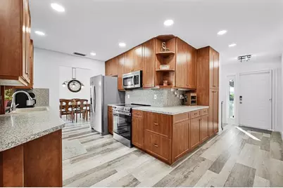 9921 NW 38th St, Coral Springs, FL 33065 - Photo 47