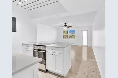 801 NE 18th Ct, Unit #103, Fort Lauderdale, FL 33305 - Photo 9