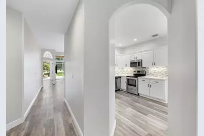 576 W Palm Aire Drive, Pompano Beach, FL 33069 - Photo 15