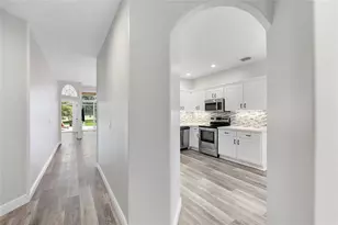 576 W Palm Aire Dr, Pompano Beach, FL 33069 - Photo 15