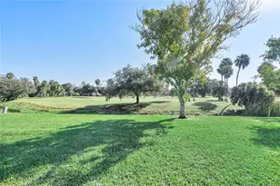 576 W Palm Aire Dr, Pompano Beach, FL 33069 - Photo 3