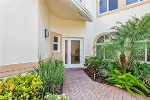 576 W Palm Aire Dr, Pompano Beach, FL 33069 - Photo 11