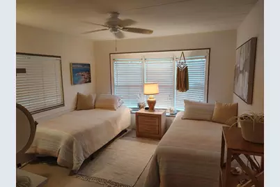 142 W Caribbean, Port Saint Lucie, FL 34952 - Photo 17