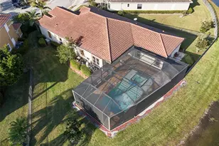 9750 Lakeview Ln, Parkland, FL 33076 - Photo 25