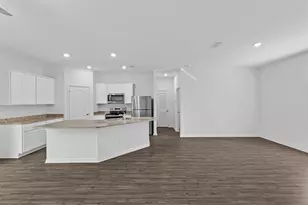 5262 NW Lamoore Ln, Port Saint Lucie, FL 34953 - Photo 7