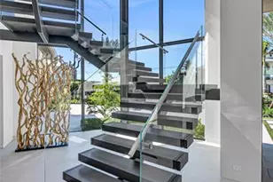 51 Isla Bahia Dr, Fort Lauderdale, FL 33316 - Photo 9