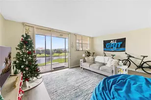 3150 W Rolling Hills Cir, Davie, FL 33328 - Photo 5