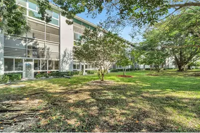 3001  Portofino Isle, Unit #M3, Coconut Creek, FL 33066 - Photo 3