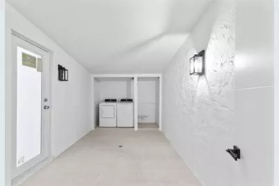 4701 NW 1st Pl, Deerfield Beach, FL 33442 - Photo 25