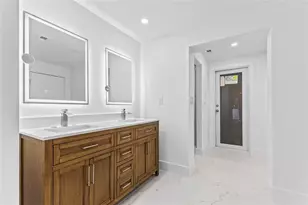 4701 NW 1st Pl, Deerfield Beach, FL 33442 - Photo 21