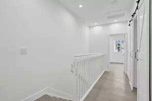 1003 NW 100th Ave, Pembroke Pines, FL 33024 - Photo 11