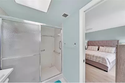 5250  Las Verdes Cir, Unit #212, Delray Beach, FL 33484 - Photo 17