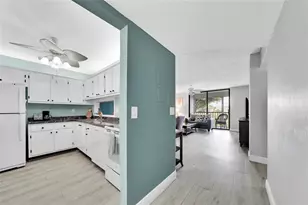 5250 Las Verdes Cir, Delray Beach, FL 33484 - Photo 3