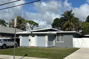 935 NE 33rd St, Oakland Park, FL 33334 - Photo 1