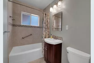 2725 SE 5th Ct, Pompano Beach, FL 33062 - Photo 15