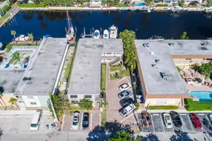 2621 NE 1st St, Pompano Beach, FL 33062 - Photo 9