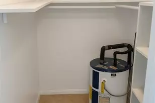 2621 NE 1st St, Pompano Beach, FL 33062 - Photo 5