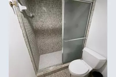 250 NE 20th St, Unit #210, Boca Raton, FL 33431 - Photo 17