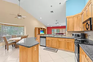 1120 NW 100th Way, Plantation, FL 33322 - Photo 19