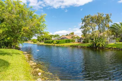 1120 NW 100th Way, Plantation, FL 33322 - Photo 45