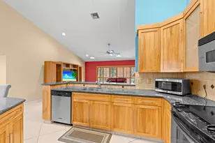 1120 NW 100th Way, Plantation, FL 33322 - Photo 21