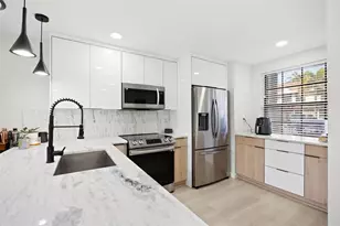 246 City View Dr, Fort Lauderdale, FL 33311 - Photo 3