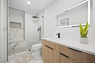246 City View Dr, Fort Lauderdale, FL 33311 - Photo 5