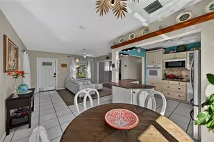 40 SW 9th Ct, Pompano Beach, FL 33060 - Photo 5