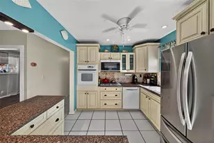 40 SW 9th Ct, Pompano Beach, FL 33060 - Photo 13