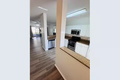 12113 SW 2nd St, Pembroke Pines, FL 33025 - Photo 7