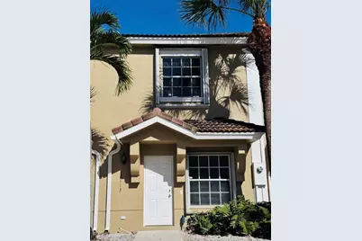 12113 SW 2nd St, Pembroke Pines, FL 33025 - Photo 1