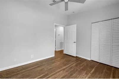 8464  Lagos De Campo Blvd, Tamarac, FL 33321 - Photo 21