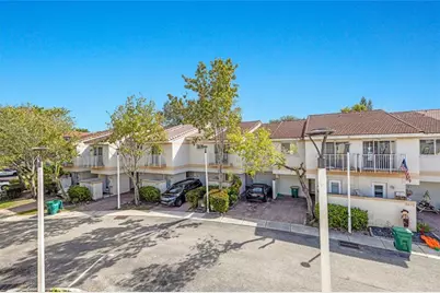 8464  Lagos De Campo Blvd, Tamarac, FL 33321 - Photo 29