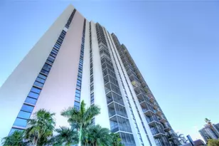 20301 W Country Club Dr Unit, Aventura, FL 33180 - Photo 1