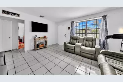 9311  Broad Manor Rd, Miami, FL 33147 - Photo 17