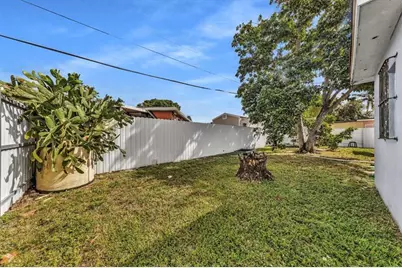 9311  Broad Manor Rd, Miami, FL 33147 - Photo 7