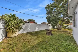 9311 Broad Manor Rd, Miami, FL 33147 - Photo 7