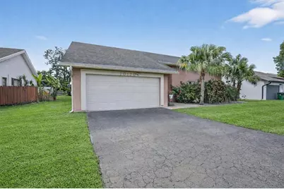 10120  Sheridan St., Pembroke Pines, FL 33026 - Photo 3