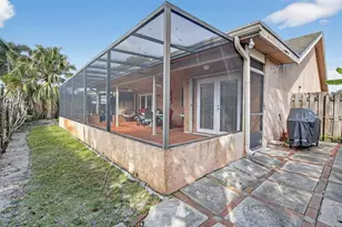 10120 Sheridan St, Pembroke Pines, FL 33026 - Photo 35