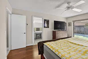 10120 Sheridan St, Pembroke Pines, FL 33026 - Photo 23