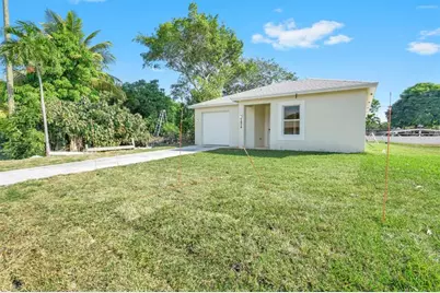 7874  Griswold St, Lantana, FL 33462 - Photo 3